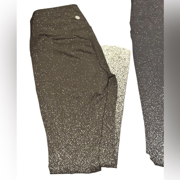 T By TALBOTS STARDUST LEGGINGS BUNDLE Size XS NAVY AND WHITE BLACK AND WHITE - Picture 11 of 15